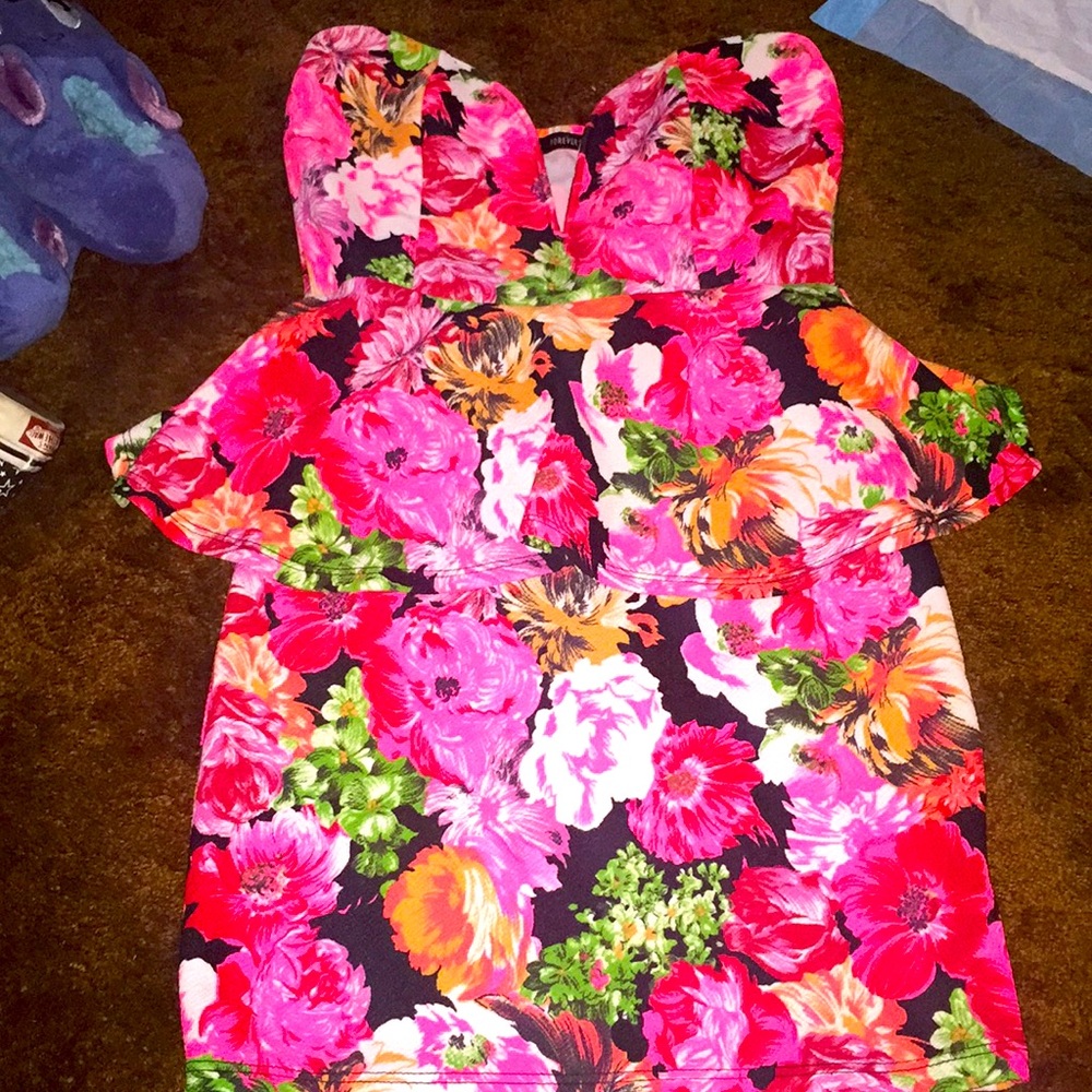 GET 4 $5 😊 Forever 21 floral sweetheart bodycon tube top dress